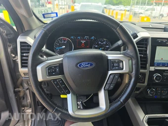 2020 Ford Super Duty F-250 Lariat Crew Cab Medium Bed - miniatura 10