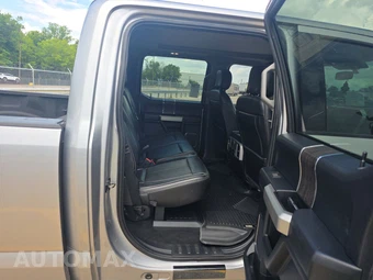 2020 Ford Super Duty F-250 Lariat Crew Cab Medium Bed - miniatura 14