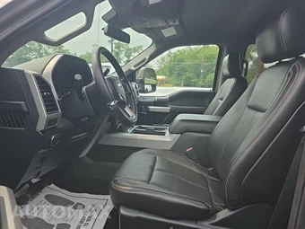2020 Ford Super Duty F-250 Lariat Crew Cab Medium Bed - miniatura 13