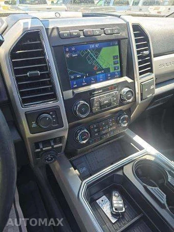 2020 Ford Super Duty F-250 Lariat Crew Cab Medium Bed - miniatura 10