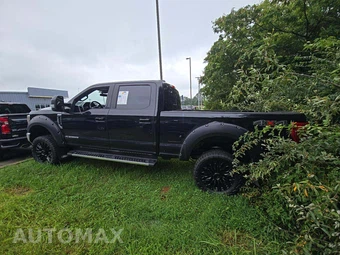 2020 Ford Super Duty F-250 Lariat Crew Cab Medium Bed - miniatura 2