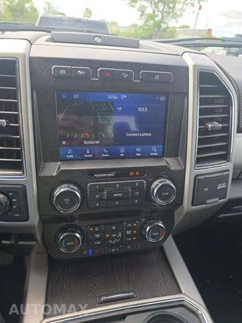 2020 Ford Super Duty F-250 Lariat Crew Cab Medium Bed - miniatura 10