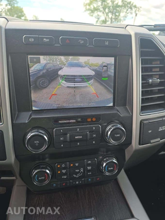 2020 Ford Super Duty F-250 Lariat Crew Cab Medium Bed - miniatura 28