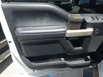 2020 Ford Super Duty F-250 Lariat Crew Cab Medium Bed - miniatura 9