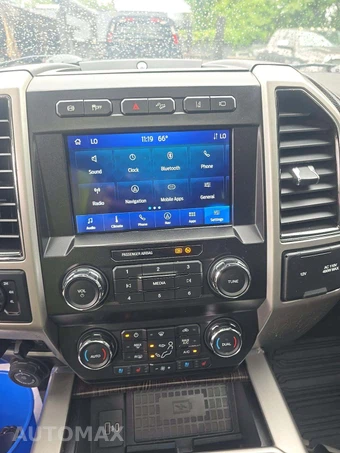 2020 Ford Super Duty F-250 Lariat Crew Cab Medium Bed - miniatura 10