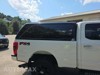 2020 Ford Super Duty F-250 Lariat Crew Cab Medium Bed - miniatura 28