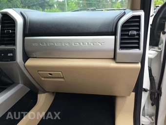 2020 Ford Super Duty F-250 Lariat Crew Cab Medium Bed - miniatura 16