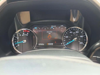 2020 Ford Super Duty F-250 Lariat Crew Cab Medium Bed - miniatura 6