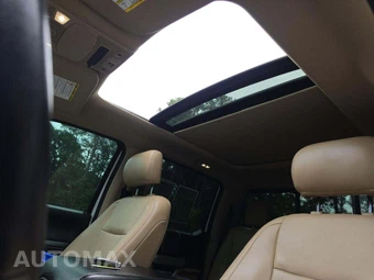 2020 Ford Super Duty F-250 Lariat Crew Cab Medium Bed - miniatura 8