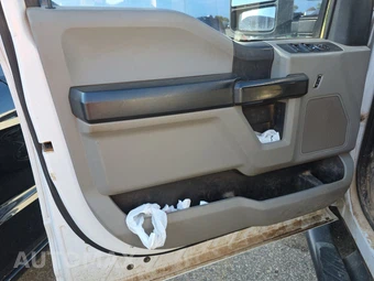 2020 Ford Super Duty F-250 XL Crew Cab Long Bed - miniatura 9