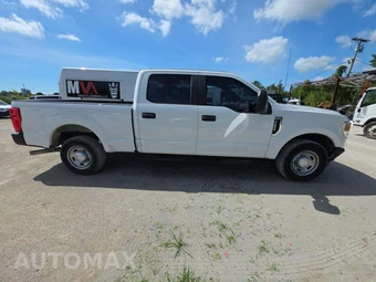2020 Ford Super Duty F-250 XL Crew Cab Medium Bed - miniatura 4