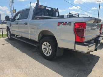 2020 Ford Super Duty F-250 XLT Crew Cab Medium Bed – miniatura 2