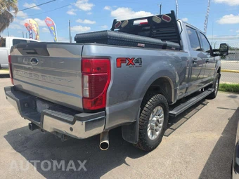 2020 Ford Super Duty F-250 XLT Crew Cab Medium Bed – miniatura 3