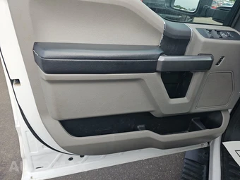 2020 Ford Super Duty F-250 XLT Crew Cab Medium Bed - miniatura 15