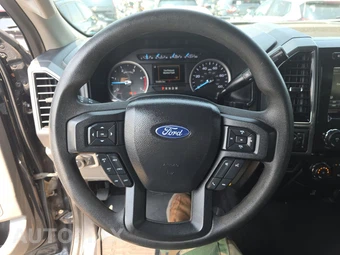 2020 Ford Super Duty F-250 XLT Crew Cab Medium Bed - miniatura 10