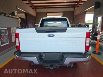 2020 Ford Super Duty F-250 XLT Crew Cab Medium Bed - miniatura 5