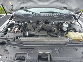 2020 Ford Super Duty F-350 Cab Chassis XL Crew Cab - miniatura 17
