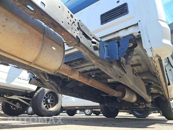 2020 Ford Super Duty F-350 Cab Chassis XL Crew Cab DRW - miniatura 15