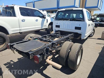 2020 Ford Super Duty F-350 Cab Chassis XL Crew Cab DRW - miniatura 3