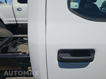 2020 Ford Super Duty F-350 Cab Chassis XL Crew Cab DRW - miniatura 35