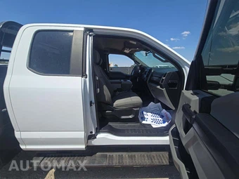 2020 Ford Super Duty F-350 Cab Chassis XL Extended Cab w/Rear Doors DRW - miniatura 14