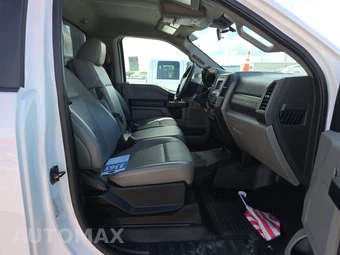 2020 Ford Super Duty F-350 Cab Chassis XL Regular Cab DRW - miniatura 8