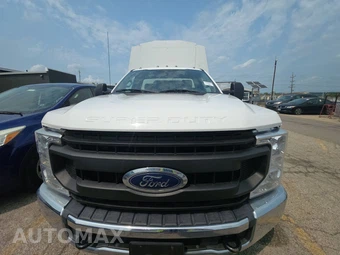 2020 Ford Super Duty F-350 Cab Chassis XL Regular Cab DRW - miniatura 2