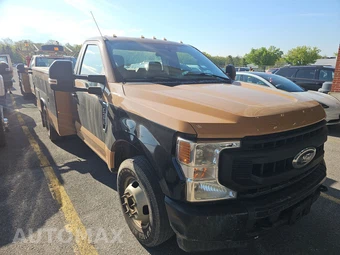 2020 Ford Super Duty F-350 Cab Chassis XL Regular Cab DRW - miniatura 3