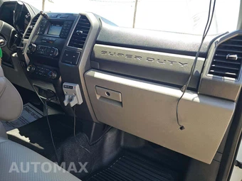 2020 Ford Super Duty F-350 Cab Chassis XL Regular Cab DRW - miniatura 16