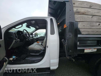 2020 Ford Super Duty F-350 Cab Chassis XL Regular Cab DRW - miniatura 13