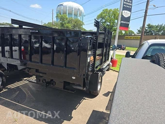 2020 Ford Super Duty F-350 Cab Chassis XL Regular Cab DRW - miniatura 3