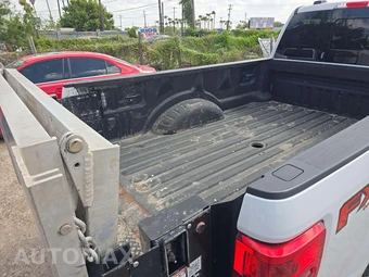 2020 Ford Super Duty F-350 Lariat Crew Cab Long Bed - miniatura 11