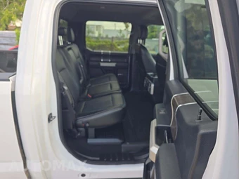 2020 Ford Super Duty F-350 Lariat Crew Cab Long Bed - miniatura 13