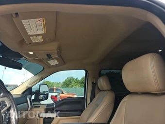 2020 Ford Super Duty F-350 Lariat Crew Cab Long Bed DRW - miniatura 17