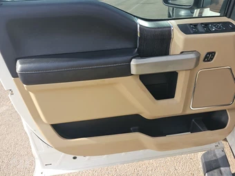 2020 Ford Super Duty F-350 Lariat Crew Cab Long Bed DRW - miniatura 9