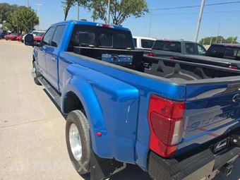 2020 Ford Super Duty F-350 Lariat Crew Cab Long Bed DRW - miniatura 2