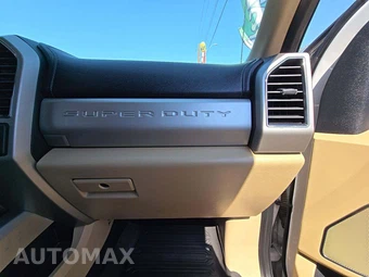 2020 Ford Super Duty F-350 Lariat Crew Cab Medium Bed - miniatura 19