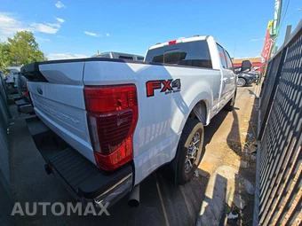 2020 Ford Super Duty F-350 Lariat Crew Cab Medium Bed - miniatura 3