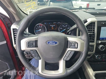 2020 Ford Super Duty F-350 Lariat Crew Cab Medium Bed - miniatura 10