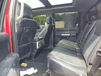 2020 Ford Super Duty F-350 Lariat Crew Cab Medium Bed - miniatura 13