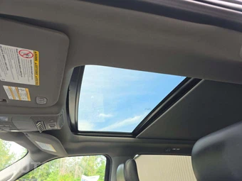 2020 Ford Super Duty F-350 Lariat Crew Cab Medium Bed - miniatura 11