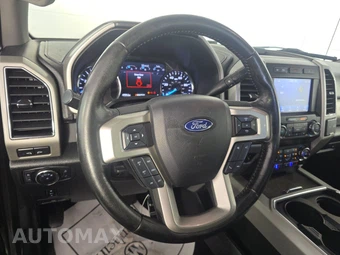 2020 Ford Super Duty F-350 Lariat Crew Cab Medium Bed - miniatura 10