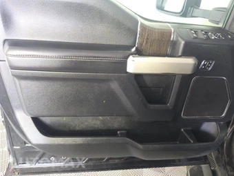 2020 Ford Super Duty F-350 Lariat Crew Cab Medium Bed - miniatura 9