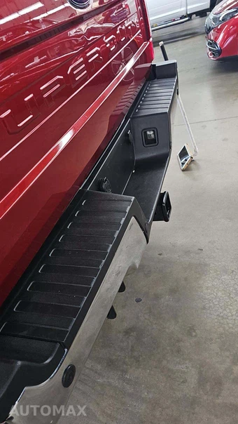 2020 Ford Super Duty F-350 Lariat Crew Cab Medium Bed - miniatura 30
