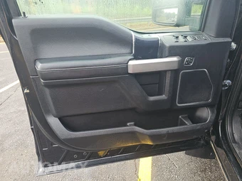 2020 Ford Super Duty F-350 Platinum Crew Cab Long Bed DRW - miniatura 9