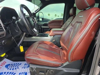 2020 Ford Super Duty F-350 Platinum Crew Cab Medium Bed - miniatura 7