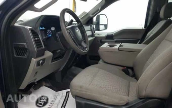 2020 Ford Super Duty F-350 XLT Crew Cab Medium Bed - miniatura 12