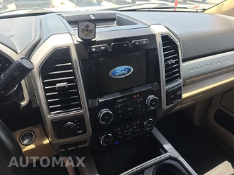 2020 Ford Super Duty F-450 Lariat Crew Cab Long Bed DRW - miniatura 11