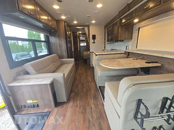 2020 Ford Super Duty F-53 Class A Motorhome Chassis DRW - miniatura 12