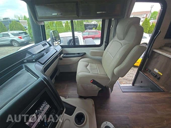 2020 Ford Super Duty F-53 Class A Motorhome Chassis DRW - miniatura 16